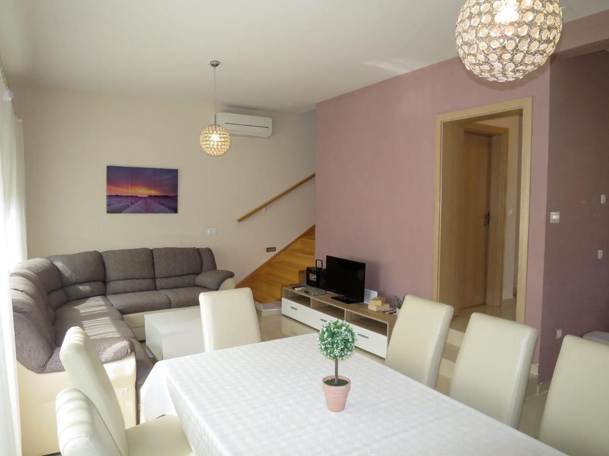 Holiday Home Silvija - Zad107 By Interhome Zadar Exterior foto